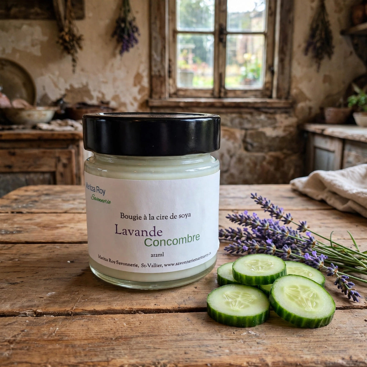 Bougie Lavande concombre 212 ml (8 oz) — Savonnerie Maritza Roy